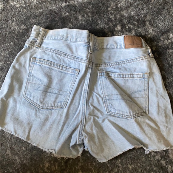 Jean shorts with lace - Picture 3 of 4